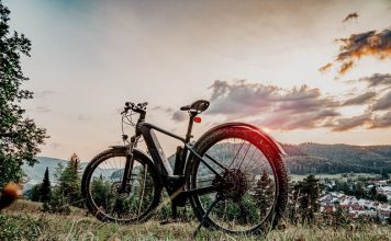 אופניים חשמליים לספורט אקסטרים אופניים חשמליים לספורט אקסטרים